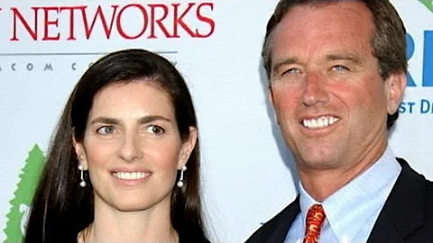 Robert F. Kennedy Jr.'s Estranged Wife Mary Richar...