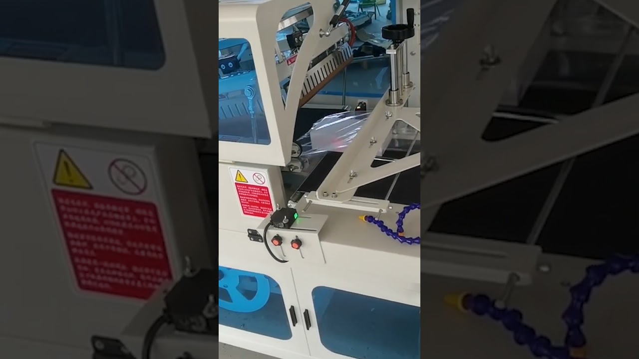 automatic thermal shrink packaging machine with conveyor