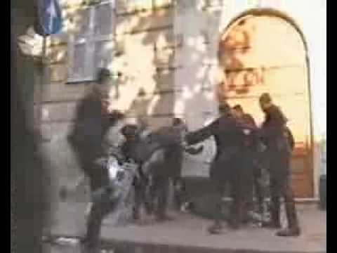 G8 Genova 2001 Carabinieri In P Za Savonarola Youtube