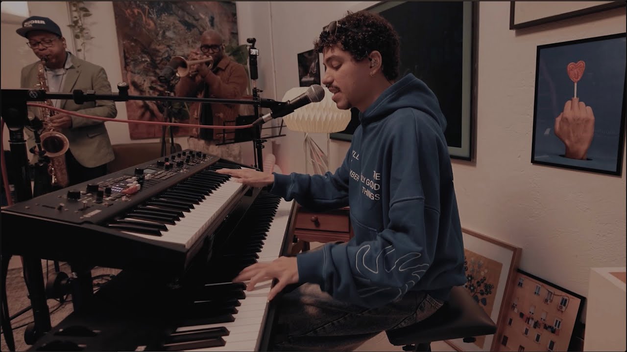 Guarda OH MY GOSH! (Live Sessions Vol. II) - Andreew su YouTube Guarda OH MY GOSH! (Live Sessions Vol. II) - Andreew su YouTube