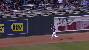 CLE@MIN: Schafer chases down Chisenhall