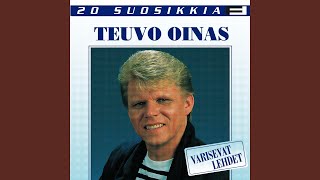 Video thumbnail of "Teuvo Oinas - Särkyneen toiveen katu"