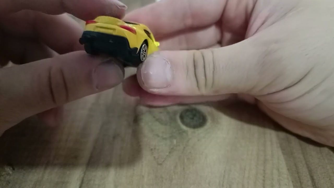 City Code 1/64 Toyota supra 220 Yellow 