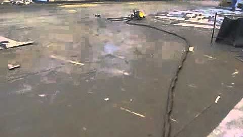 Pneumatic feeding system for welding wire