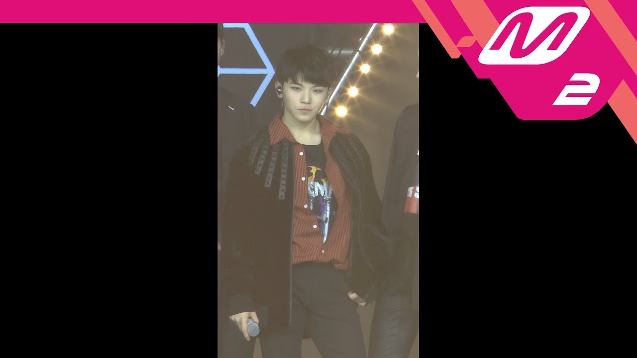 [MPD직캠] 세븐틴 우지 직캠 'CHANGE UP' (SEVENTEEN WOOZI FanCam) | @MNET PRESENT SPECIAL_2017.11.7