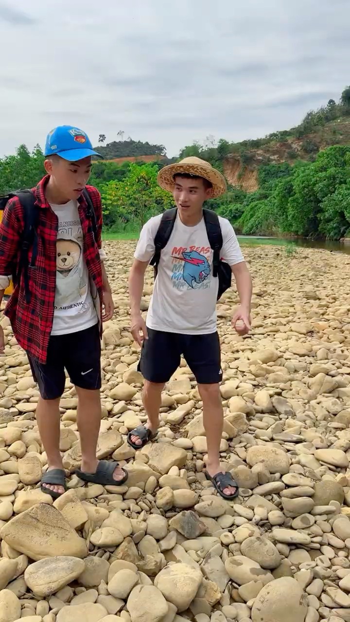 Su Hao comedy: dirty stream ?