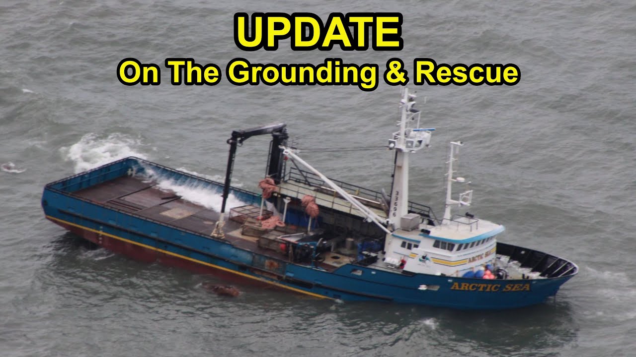 Береговая охрана США спасла 9 человек с севшего на мель рыболовного судна в Беринговом море.