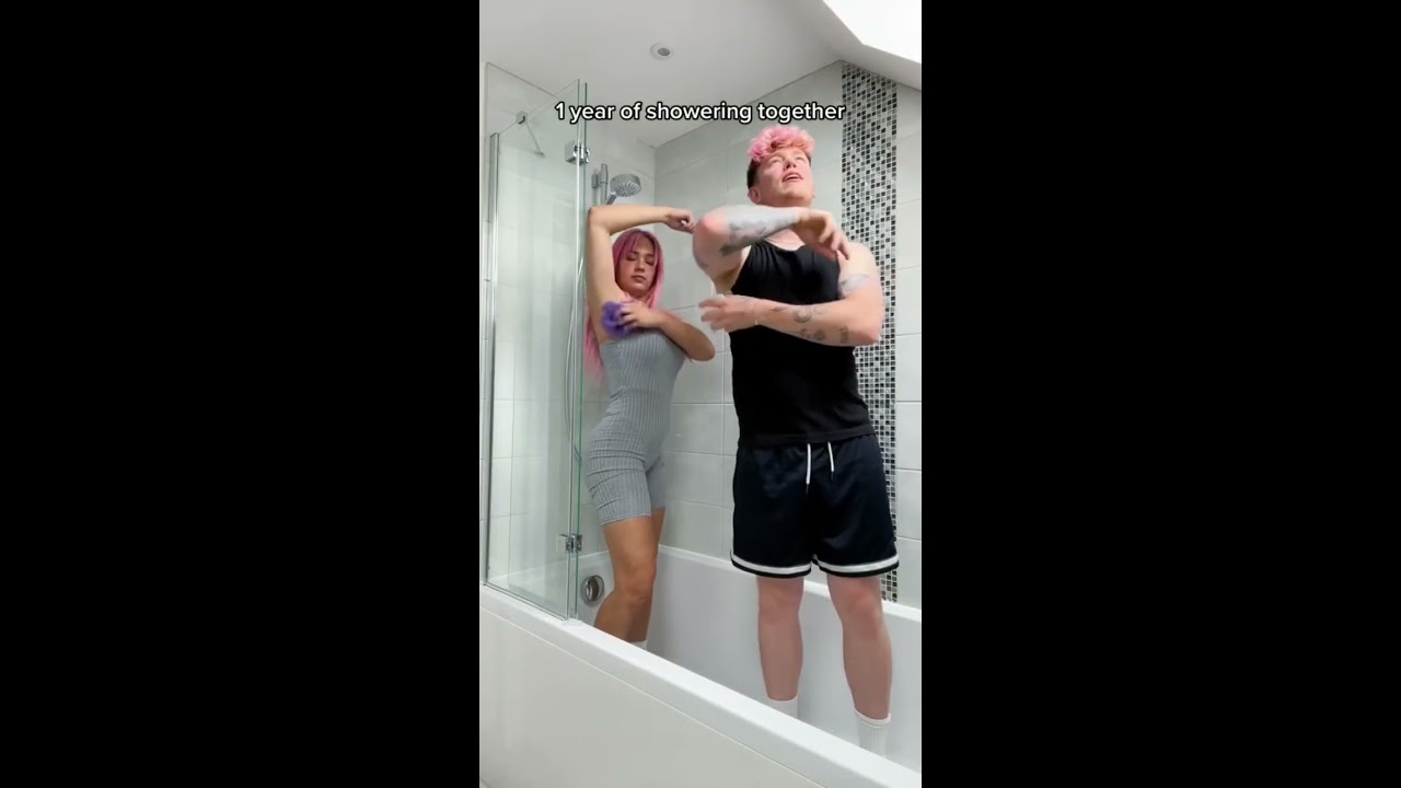 1 Month Of Dating VS Year Shorts