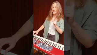 Mother Green and her Killing Machine - WINECRAFT (KEYBOARD SOLO)