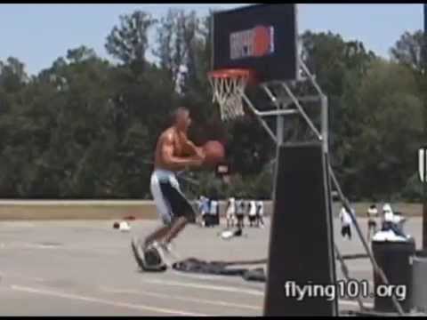 6'1" David Thacker @ NBA Hoop it Up; vertical leap...