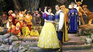 Snow White: An Enchanting Musical - Full Show at Disneyland 2006, Fantasyland Theatre, Seven Dwarfs