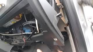 VW Т5 MULTIVAN снятие моторчика климата  .