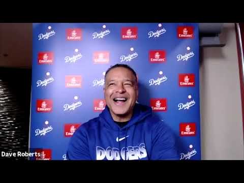 Dodgers pregame: Dave Roberts explains Mookie Betts starting at second base