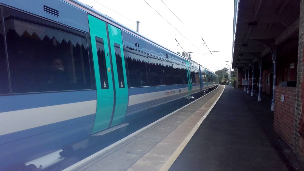 camera iphone 8 plus apk 170207 departs Needham Market | 21/09/2016