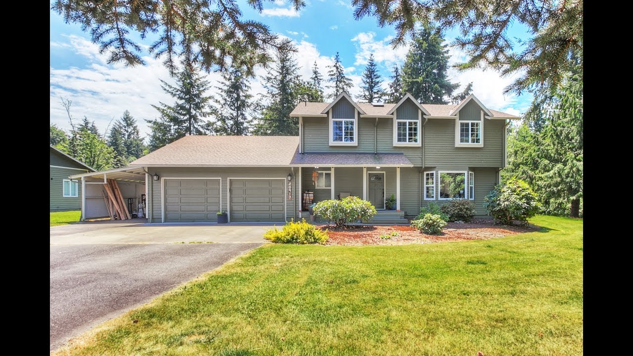 Beautiful Custom Home On Park Like Acreage In Tahoma School District