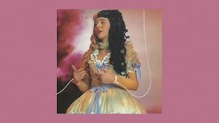 Show & tell - Melanie Martinez (speed up) Resimi