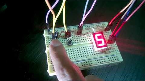 Display 7 segmentos con pulsadores en Arduino + código