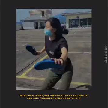 story wa mung ngelengke, nek uwong koyo aku ngene iki, ora ono tunggaleneng ndunyo iki😁😁