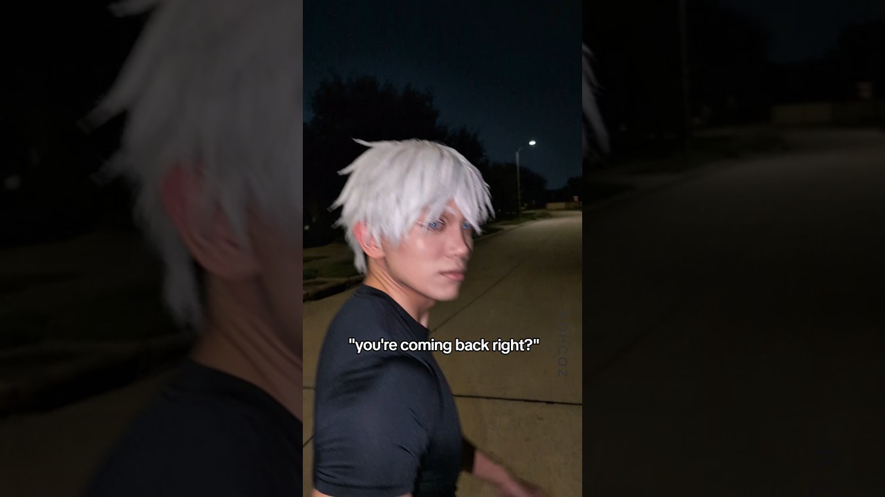 He's running to the airport to go be w geto 🤷🏻 #jjk #jujutsukaisen #gojo #jjk271 @LelegacyCrafting