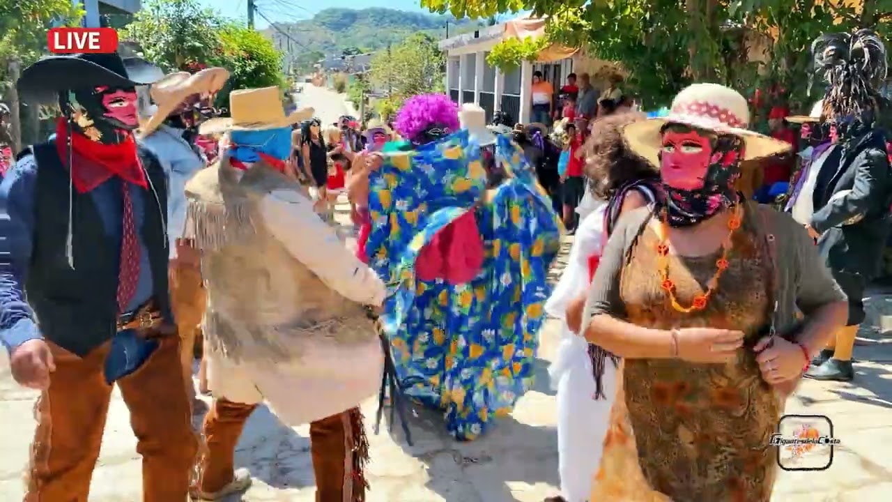 Danza De Las Mascaritas - Carnaval Indígena 2023 en Pinotepa de Don Luis, Raa Ndoo Yu'u (Sury Sadai)