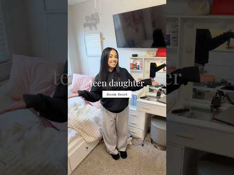 dorm room ideas? 💙🎀 #momlife #cleanwithme #momvlog #roommakeover #cleaningmotivation