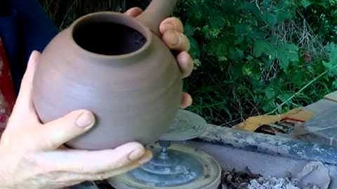 SIMON LEACH POTTERY - Teapot body prep & spout application !