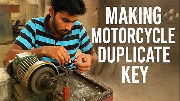 Making a Motorcycle Key with a Manual Machine | Key Master at Work