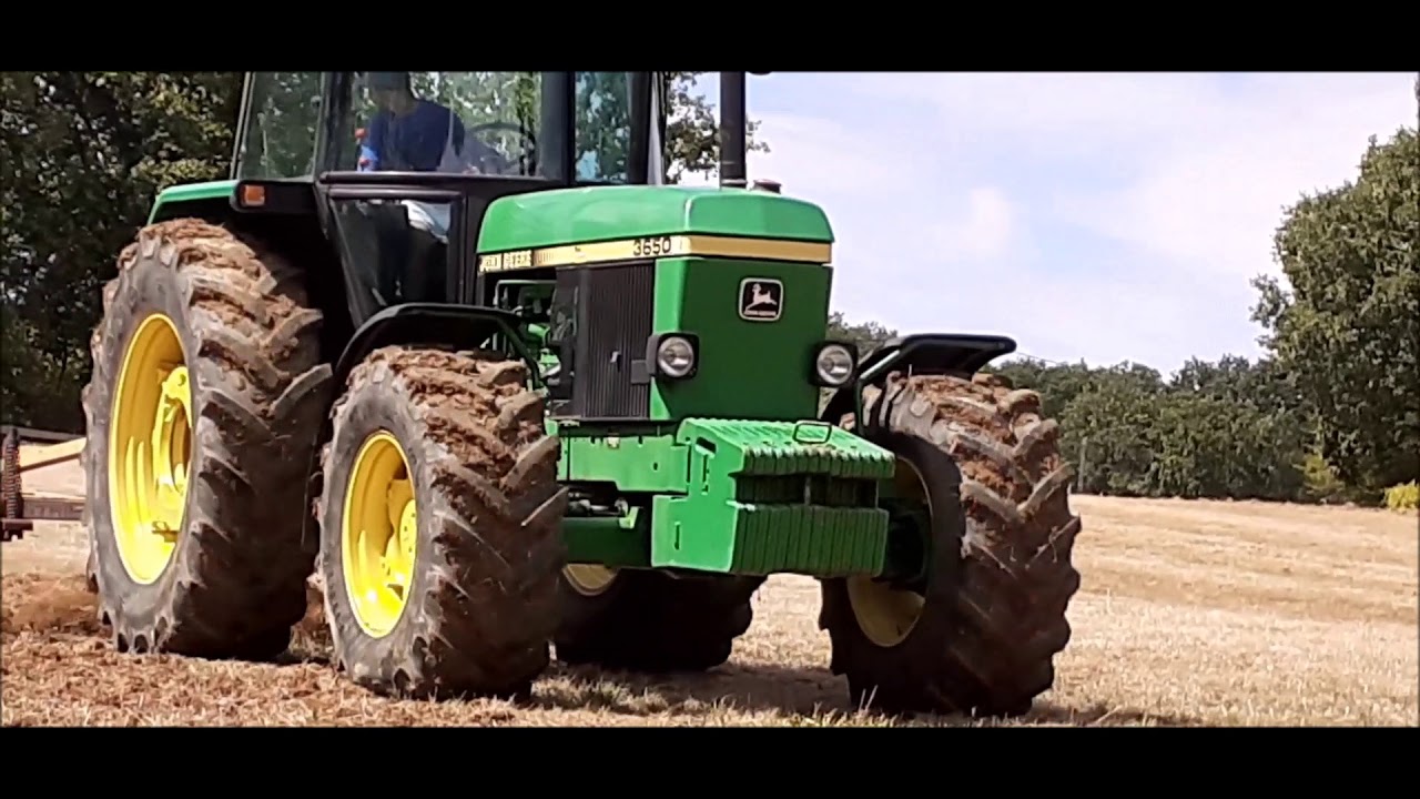 John Deere 3650 et déchaumeur  ( EBRA )