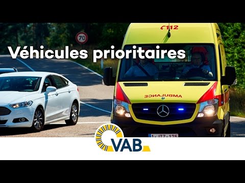 Vidéo: Comment réagissez-vous aux véhicules d'urgence?