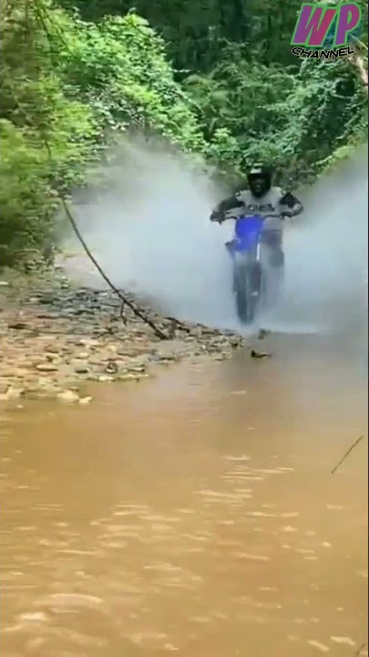 cara melewati kubangan air dengan benar😂, #shorts #viral #grasstrack #motocross #meme #kocak
