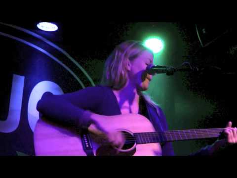 Kat Herlo live