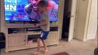 Roman Reigns defeats Finn Balor on SmackDown! Ryder’s reaction!!!!