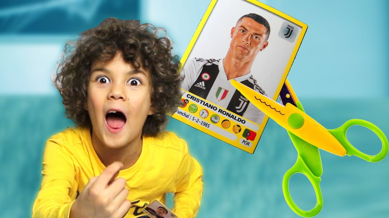 LA TAGLI O LA INCOLLI? *Figurine Calciatori 2019*