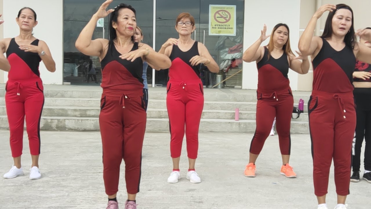 фотопроект материнство. Body moms. моника фуэнтес мамочка. фигура мамы и дочки. миа сэнд hot.