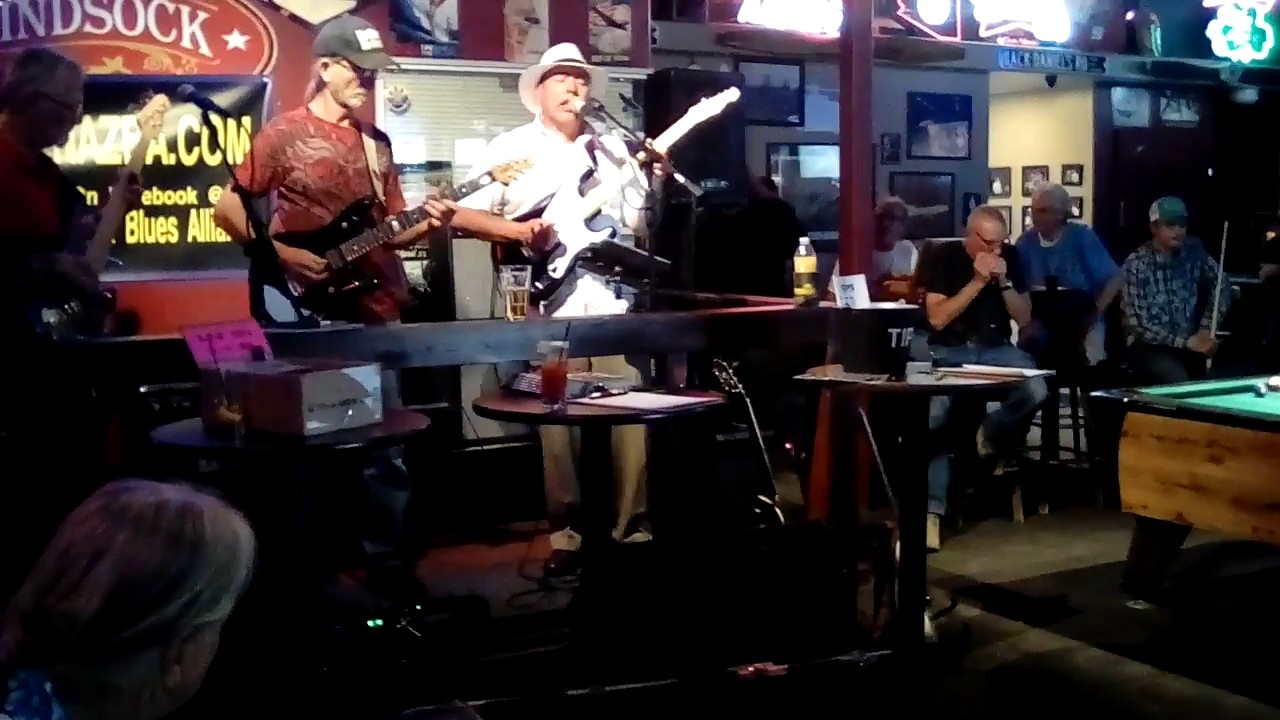 Harry "O" "Sitting on top of the world" at The Windsock Jam