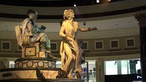 Moving Statue in Caesars Palace - Las Vegas