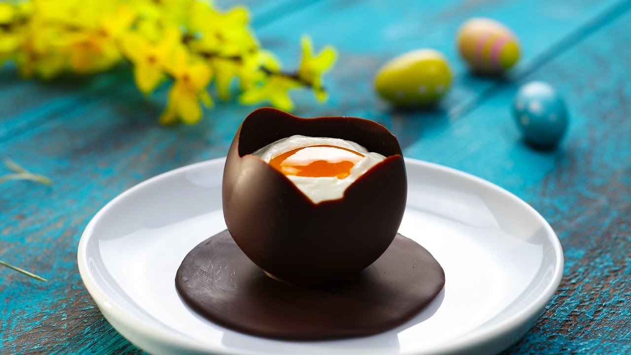 Сливочный мусс в шоколадном яйце
