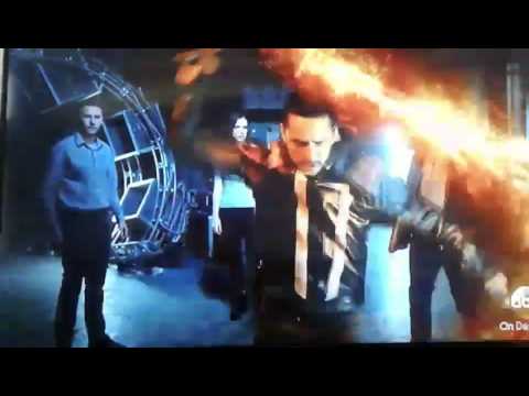Robbie Reyes uses hellfire chain to open a portal