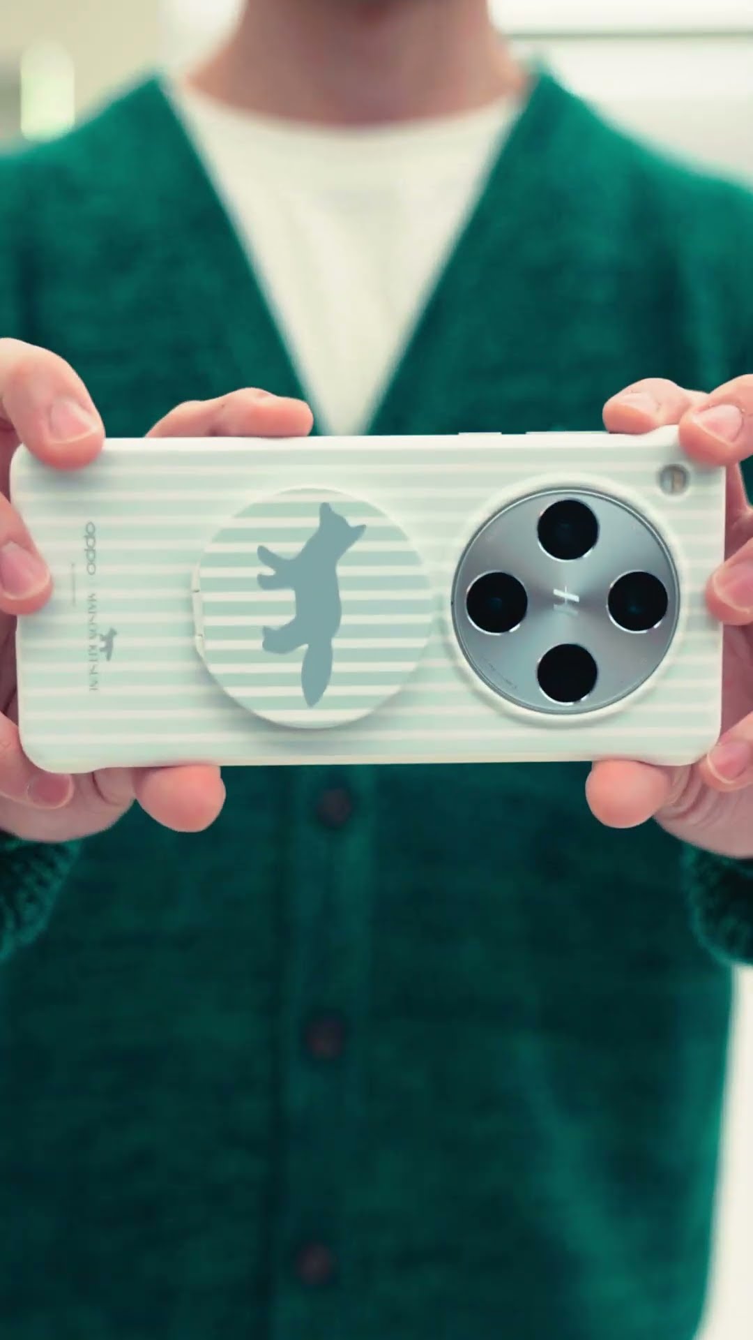 It’s time to #FindYourFox now, head to OPPO Gallery at Plaza Indonesia and Gandaria City.
