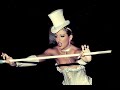 Blondy Bell&#39;s - Danseuses Cabaret