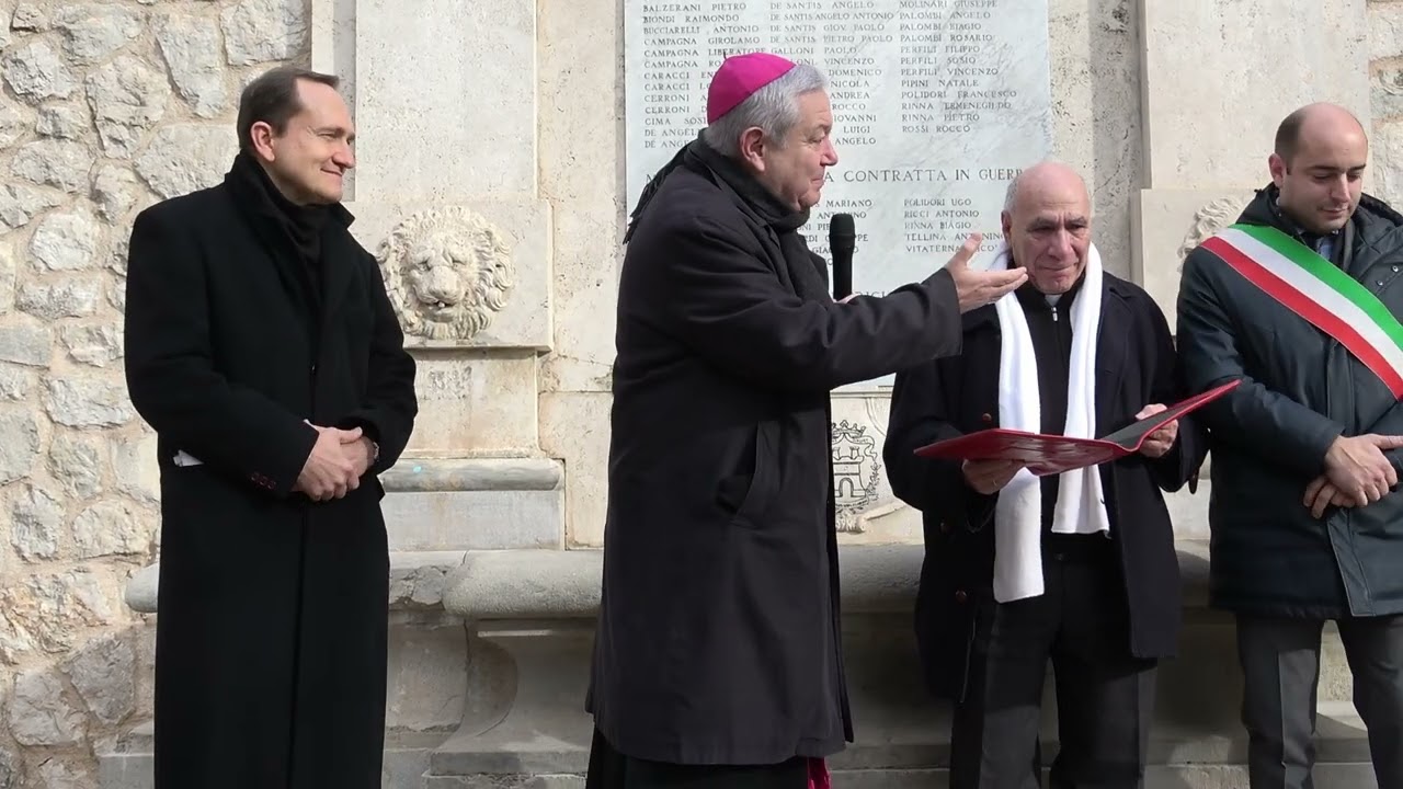 Vescovo diocesi di Fr. Mons. Santo Marcianò incontra la comunità di Castro dei Volsci