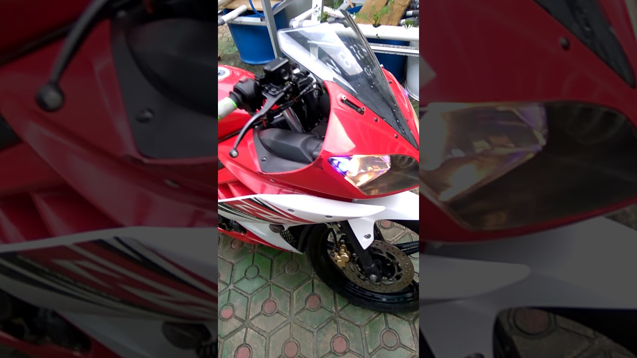 Dahsyat nya knalpot Akrapovic Lorenzo di R15