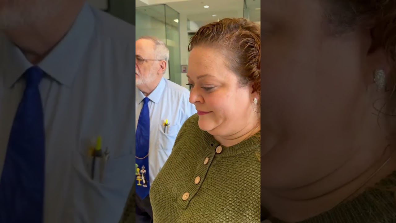 Бетани вызывают на допрос и устраивают конфронтацию, когда человек из OCDA зачитывает жалобы на нее!