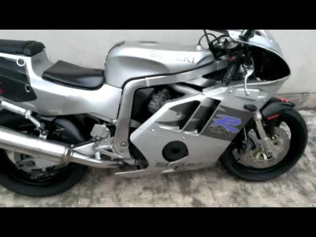 Suzuki GSX-R400R - YouTube