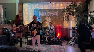 08-15-26 DROWN (Silverfuck-Smashing Pumpkins cover/tribute)-Twisted Cow Distillery, Long Island, NY