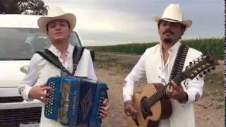 Los Dos Carnales - Chuy Verduras El Fantasma, Los Dos Carnales