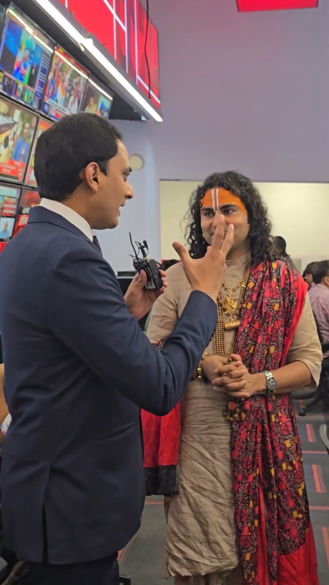 महाराज पर हुआ मुकदमा ??