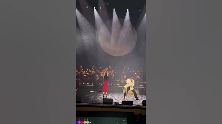 Adekunle Gold performing "damn delilah" with an orchestra live band. 🔥