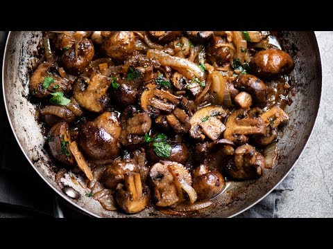 Video: Recipe: Mushrooms Baked With Onions And Tomatoes On RussianFood.com