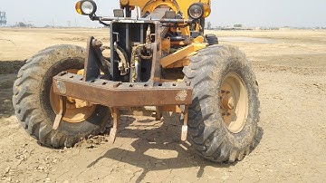Grader ke tyre band kyon karte hain ?